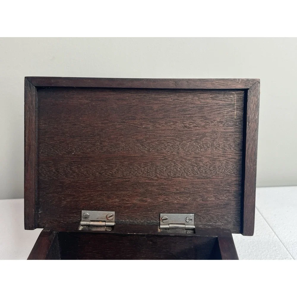 Vtg Handmade‎ Wooden Trinket Box With Hammered Brass Tacks